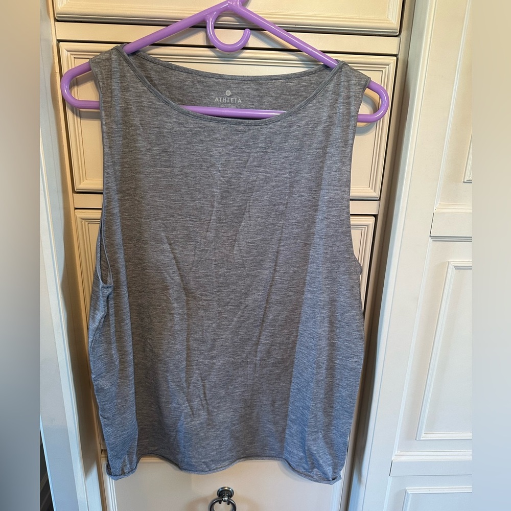 Athleta gray sleeveless top size medium